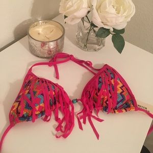 BNWT hot pink bikini top 👙